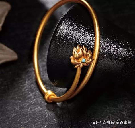 莲花手镯的寓意和象征，勇往直前／修身养性／涅槃重生