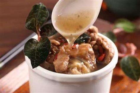 金线莲和什么煲汤起到最好的效果，莲炖鸡汤、瘦肉汤、猪骨汤