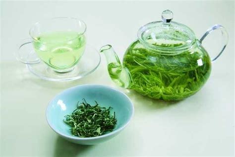湿气重的人可以喝油茶吗，油茶的功效／适量饮用的注意事项